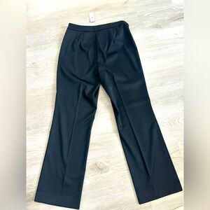 Ann Taylor trousers in black in size 8tall.